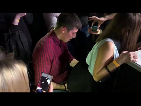 ❤️ Seks sebenar di kelab malam Rusia. Gadis Rusia berusia 18 tahun di dubur dan faraj disetubuhi di kelab malam ️ Lucah tegar di lucah ms.xxxpornimages.ru ☑